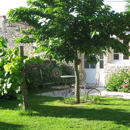 La Claverie Sainte-Radegonde-des-Noyers ภายนอก รูปภาพ