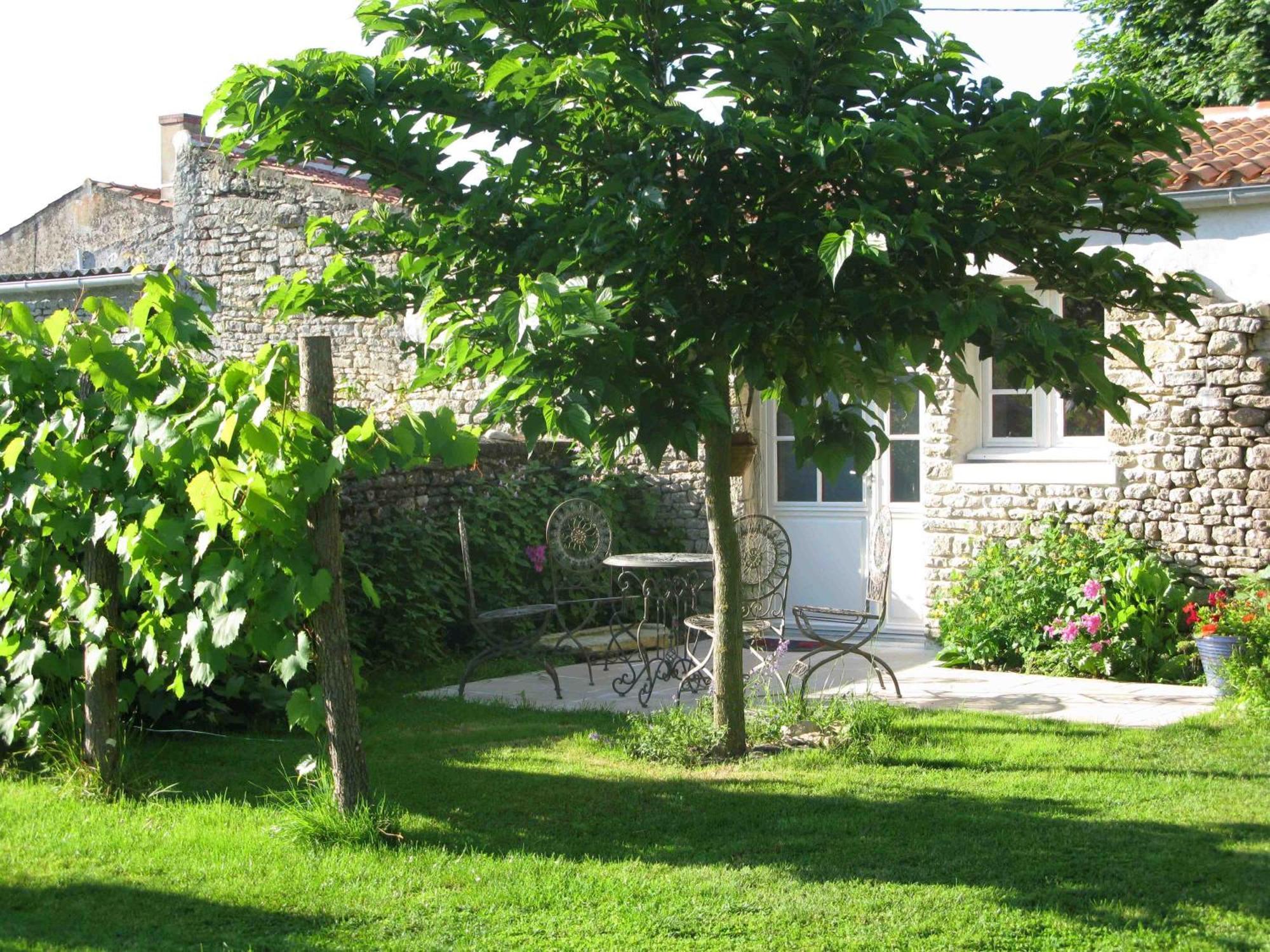 La Claverie Sainte-Radegonde-des-Noyers ภายนอก รูปภาพ