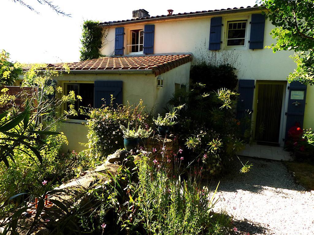 La Claverie Sainte-Radegonde-des-Noyers ภายนอก รูปภาพ