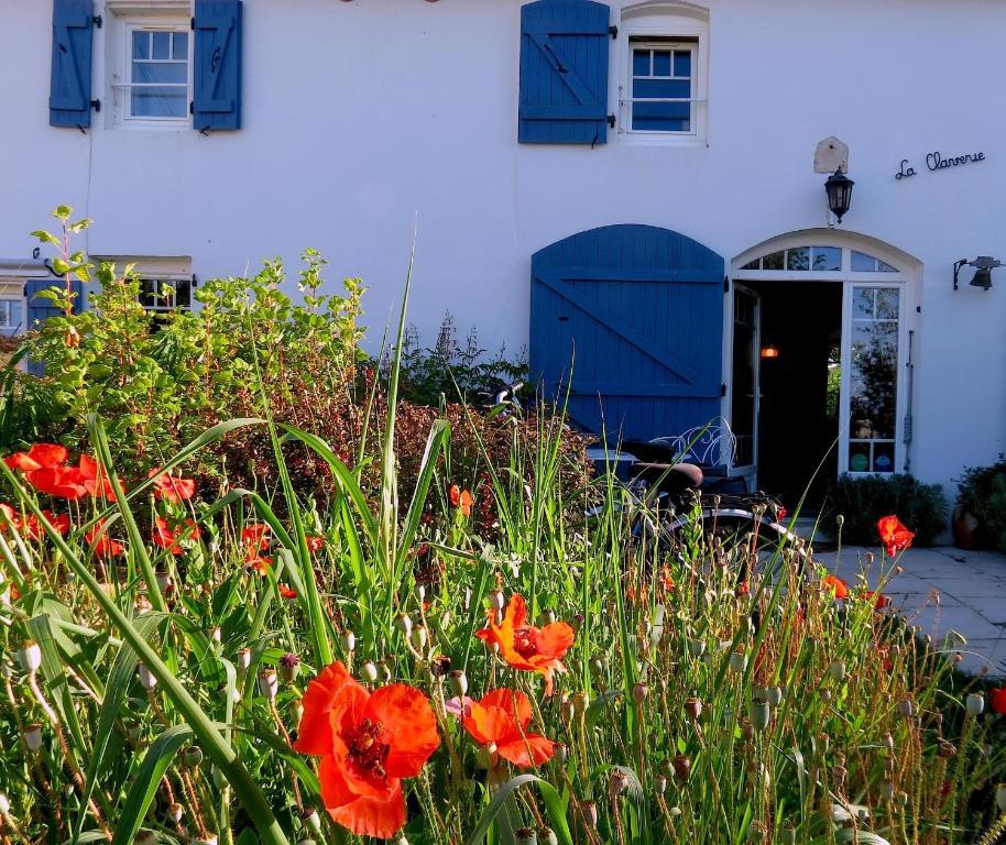 La Claverie Sainte-Radegonde-des-Noyers ภายนอก รูปภาพ